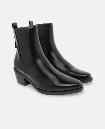 Chelsea boots