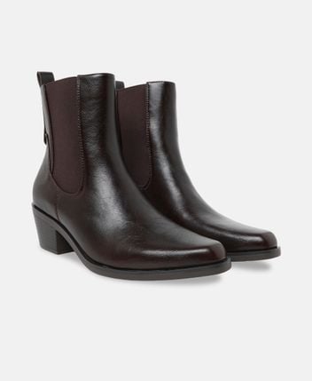 Chelsea boots