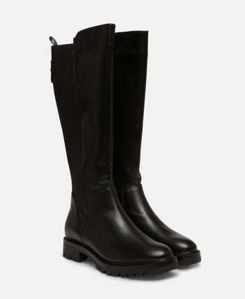 Boots Pratoo