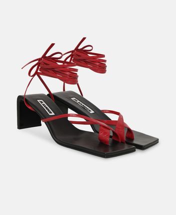 Sandals with calf lacing