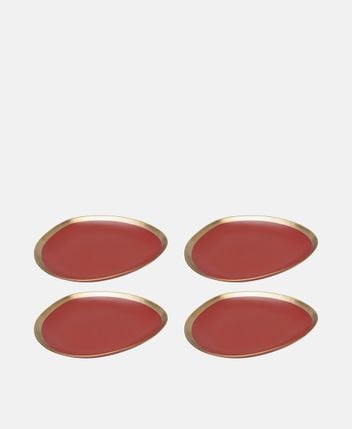 Plates, set of 4