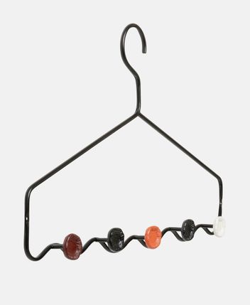 Wall hanger