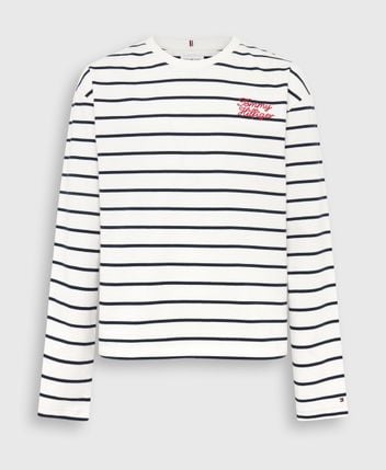 Long-sleeved top