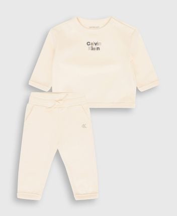 Sweatshirt and trousers set