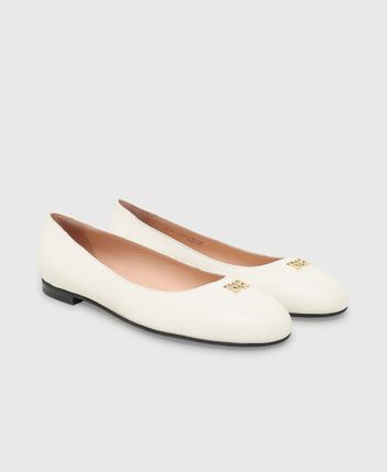 Ballet flats