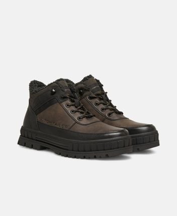 Lace-up ankle boot