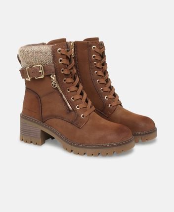 Lace-up ankle boot