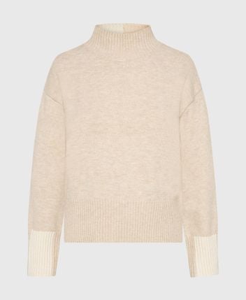Long-sleeved jumper