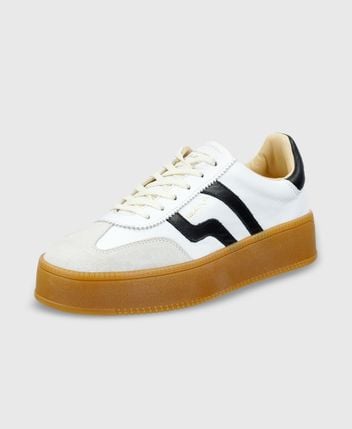 Platform sneakers
