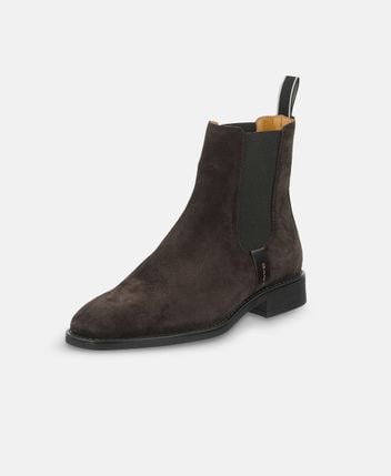 Chelsea boots