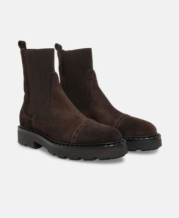 Chelsea boots
