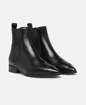 Chelsea boots