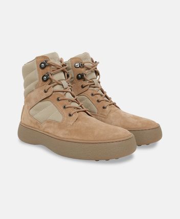 Lace-up ankle boot