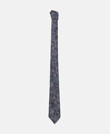 Silk tie