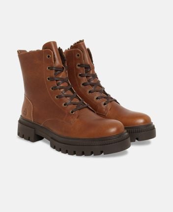 Lace-up ankle boot