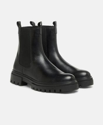 Chelsea boots