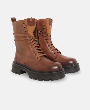 Lace-up ankle boot