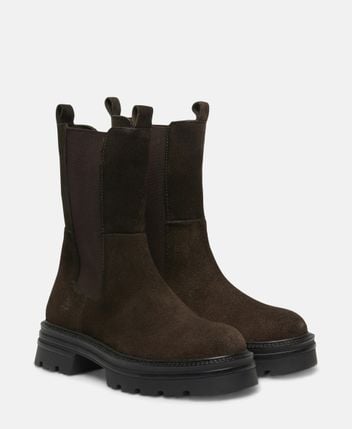 Chelsea boots