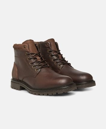 Lace-up ankle boot