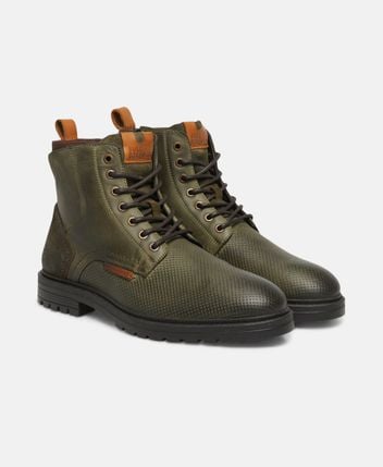 Lace-up ankle boot