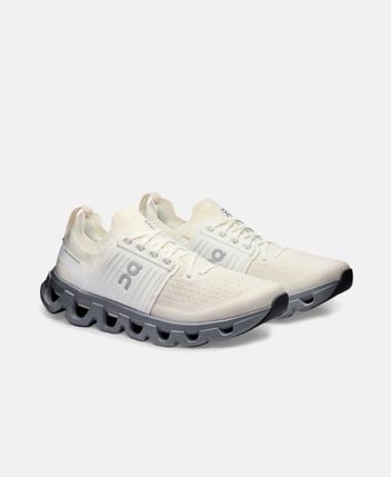 Running shoes Cloudswift 4