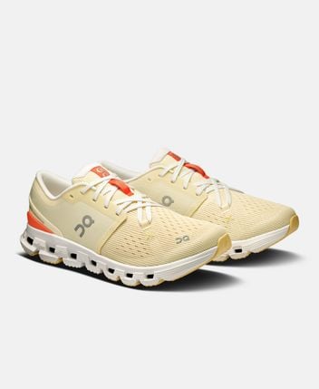 Sneakers Cloud X 4