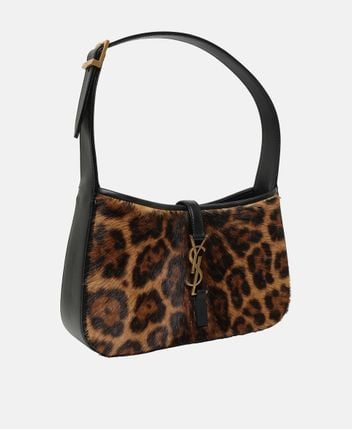 Leather shoulder bag