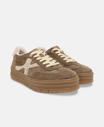 Platform sneakers
