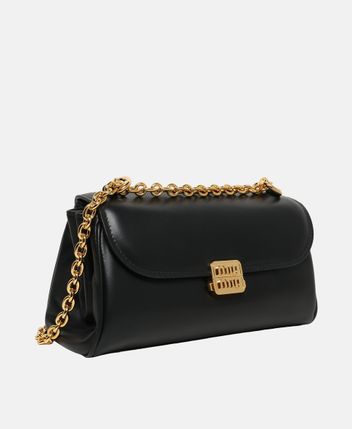 Leather shoulder bag