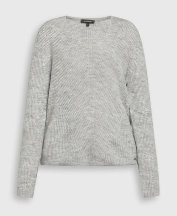Long-sleeved jumper