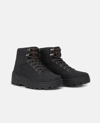 Lace-up ankle boot