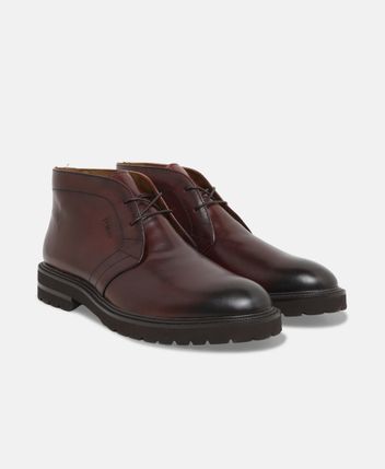 Desert boots