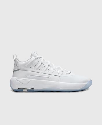 Basketball shoes