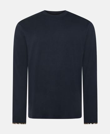 Long-sleeved top