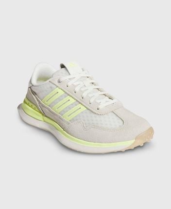 Golf shoes