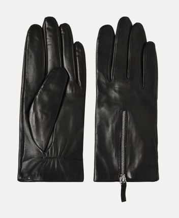 Leather gloves