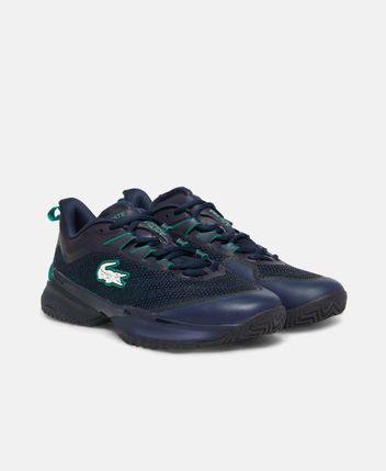 Tennis shoes