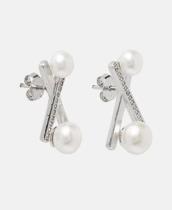 Pearl earrings