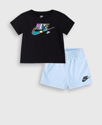 T-shirt and shorts set
