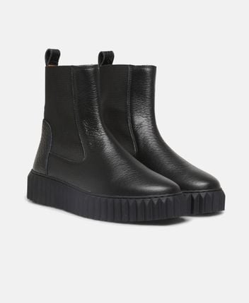 Chelsea boots Beth