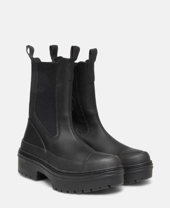 Chelsea boots