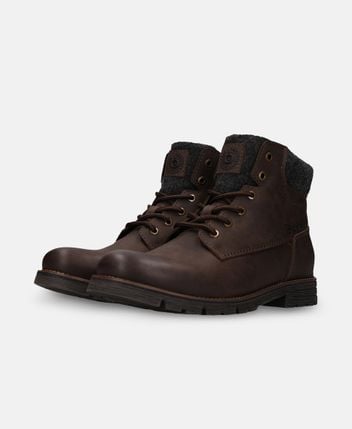 Lace-up ankle boot