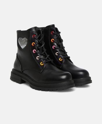 Lace-up ankle boot