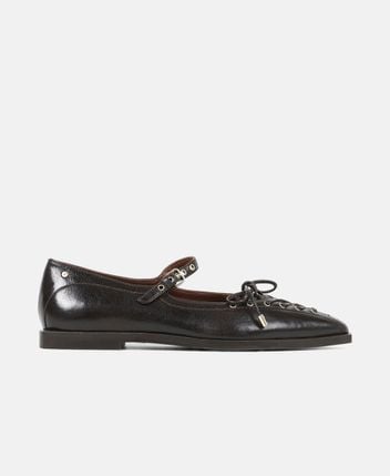 Ballet flats