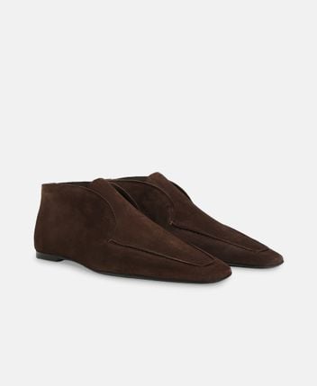 Desert boots
