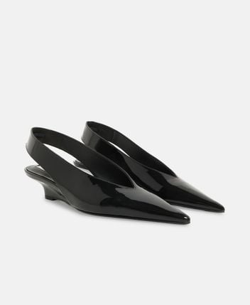 Slingback pumps