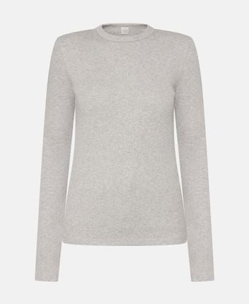 Long-sleeved top
