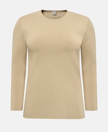 Knitted jumper