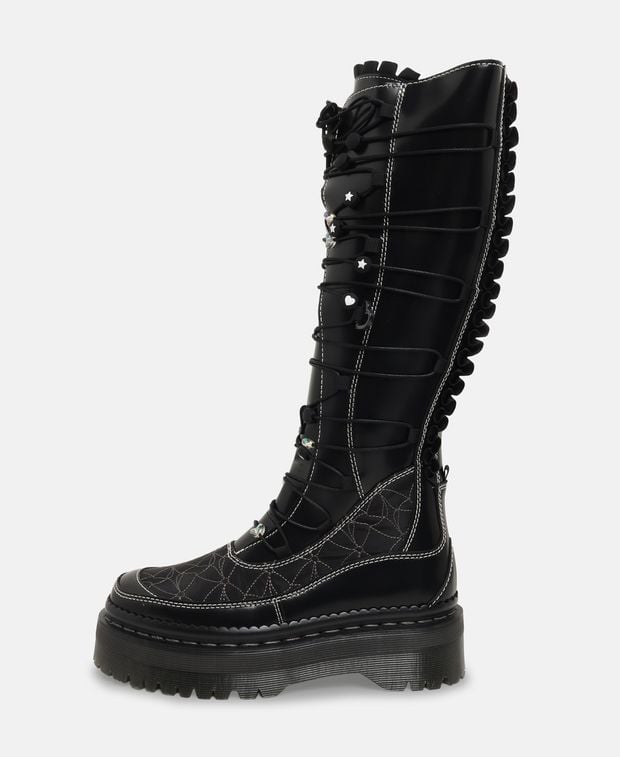 DR. MARTENS 엑스트림 프릴 플랫폼 부츠