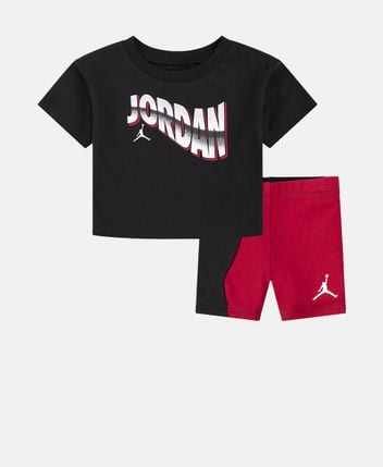 T-shirt and shorts set